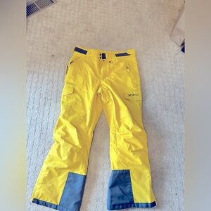 Yellow Snow-pants